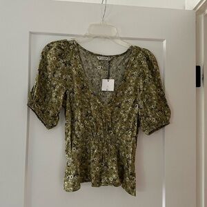 BNWT Stradivarius Green Floral Blouse (small)